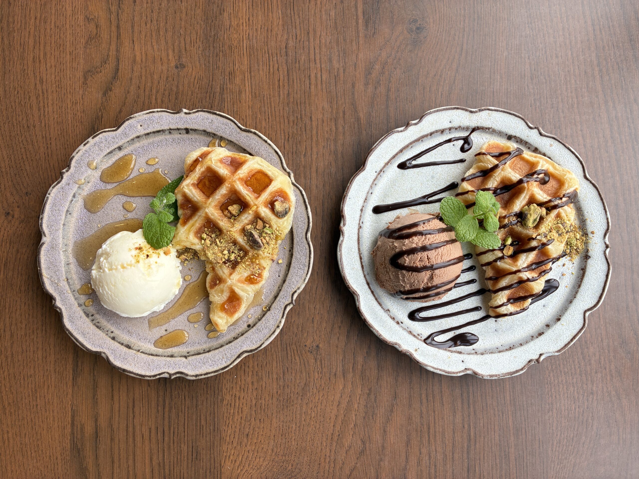 淡路島クロッフル（メイプルシロップ/チョコソース）
