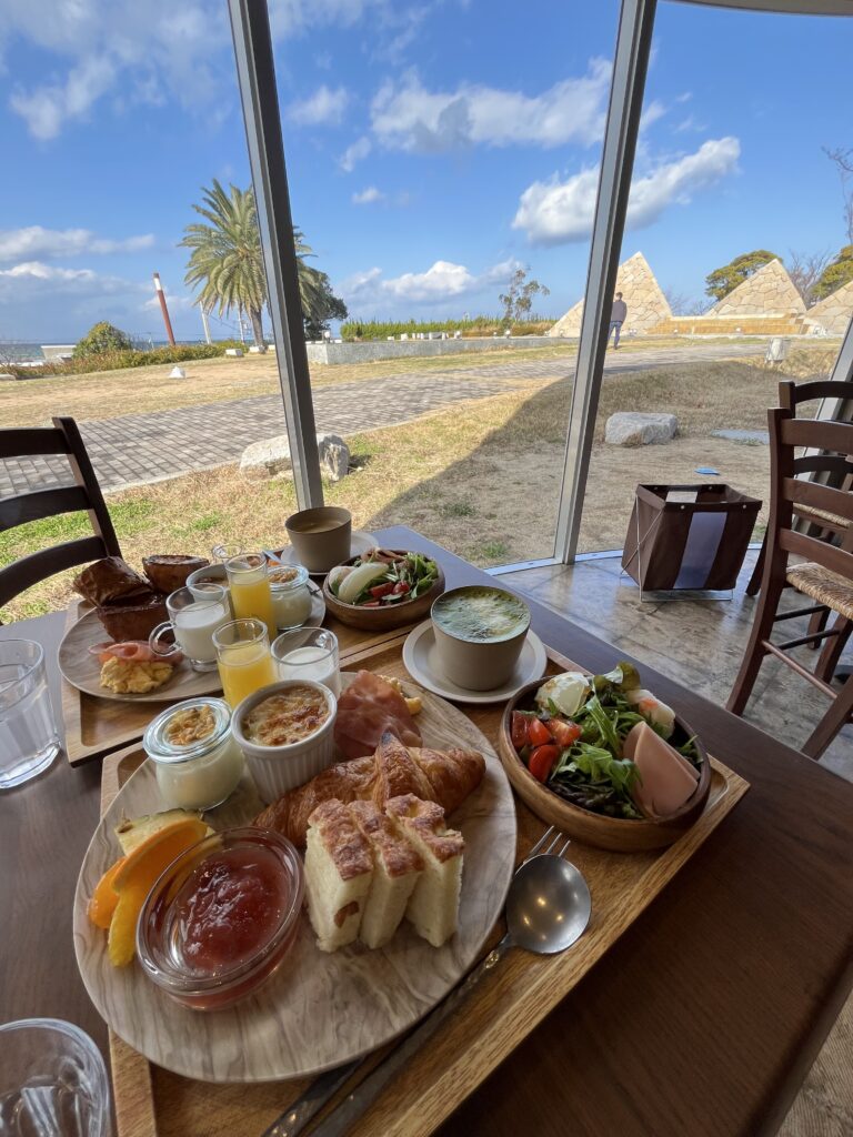 2026年も土日祝限定　ごほうび朝食プレートで朝を迎えませんか？